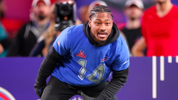 WR Stefon Diggs at the Pro Bowl Games